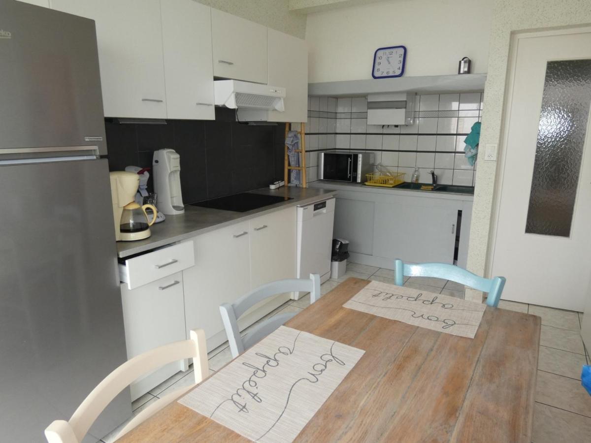 Appartement T3 Avec Terrasses Et Parking Prive En Centre-Ville De Royan, A 200M De La Plage - Fr-1-71-90 מראה חיצוני תמונה
