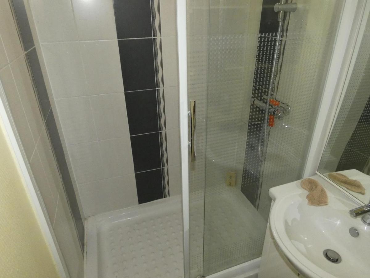 Appartement T3 Avec Terrasses Et Parking Prive En Centre-Ville De Royan, A 200M De La Plage - Fr-1-71-90 מראה חיצוני תמונה